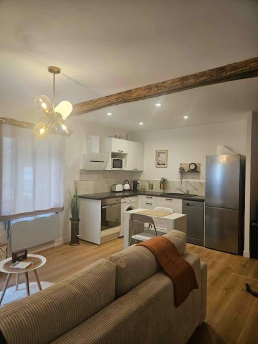 Vertrieu "La Tour", Logement Cosy, Au Calme מראה חיצוני תמונה